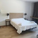 Rosales 3*
