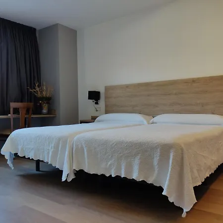 Rosales 3* Almázcara