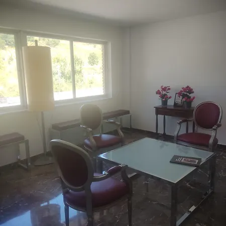 Rosales Bed & Breakfast Almazcara