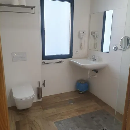 Frühstückspension Rosales 3*